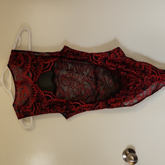 L Black and red lingerie - Picture 5 of 7